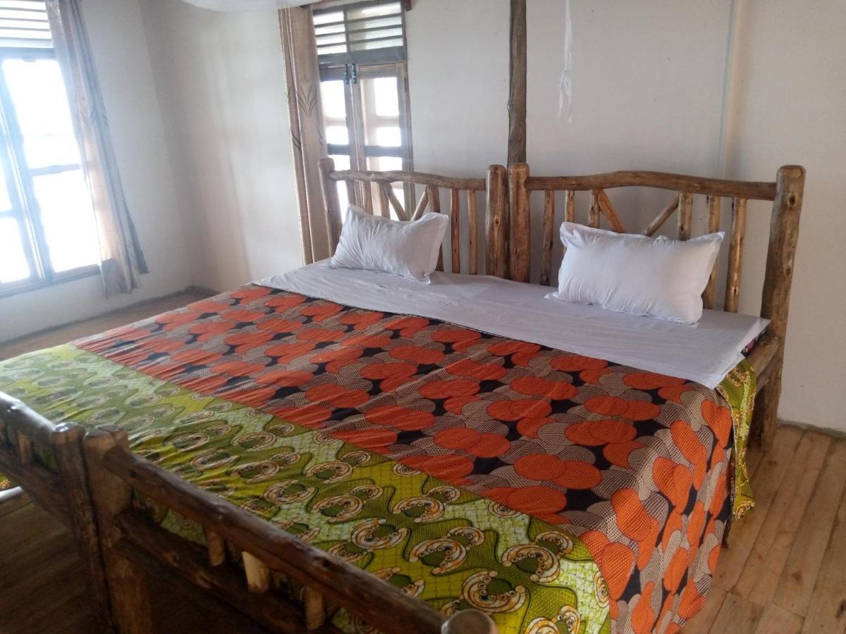 Tembo Safari Lodge Katunguru Luaran gambar