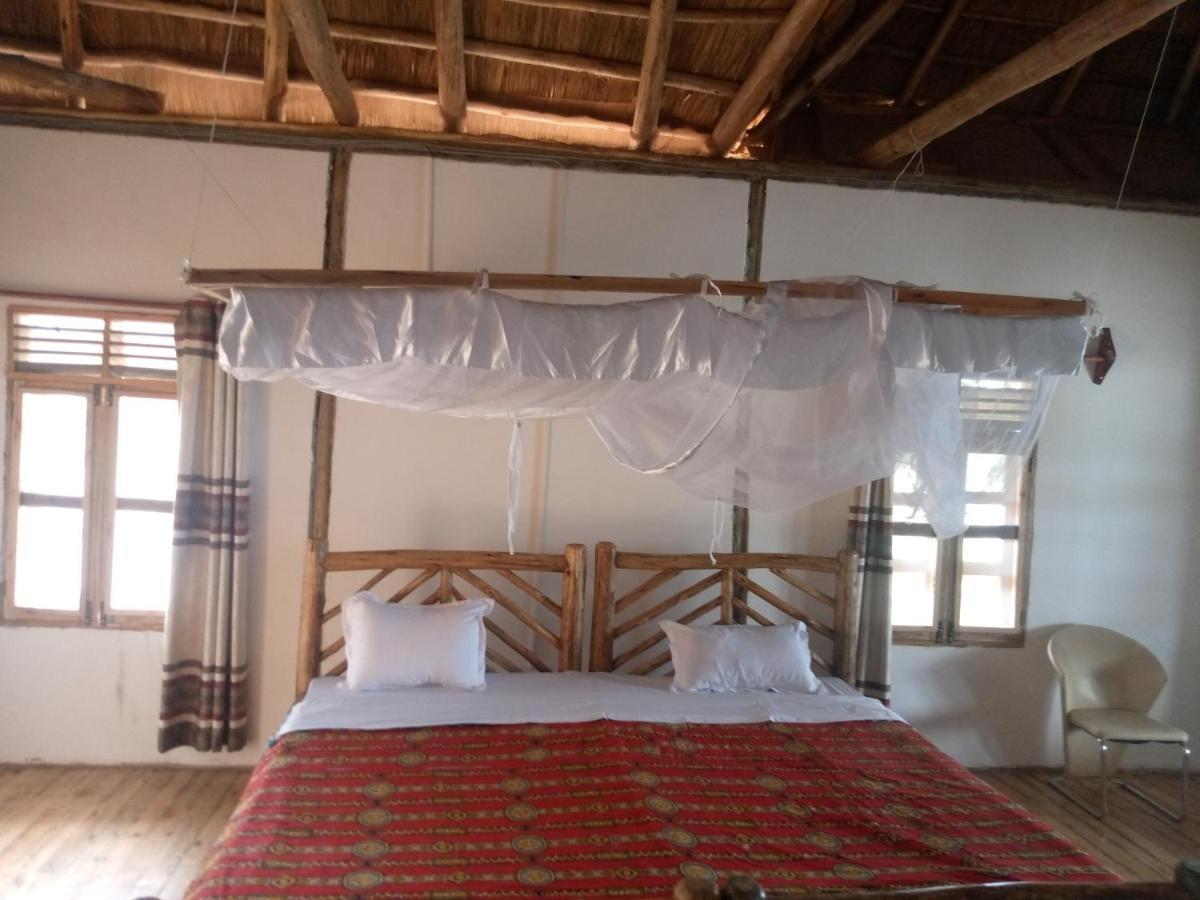Tembo Safari Lodge Katunguru Luaran gambar