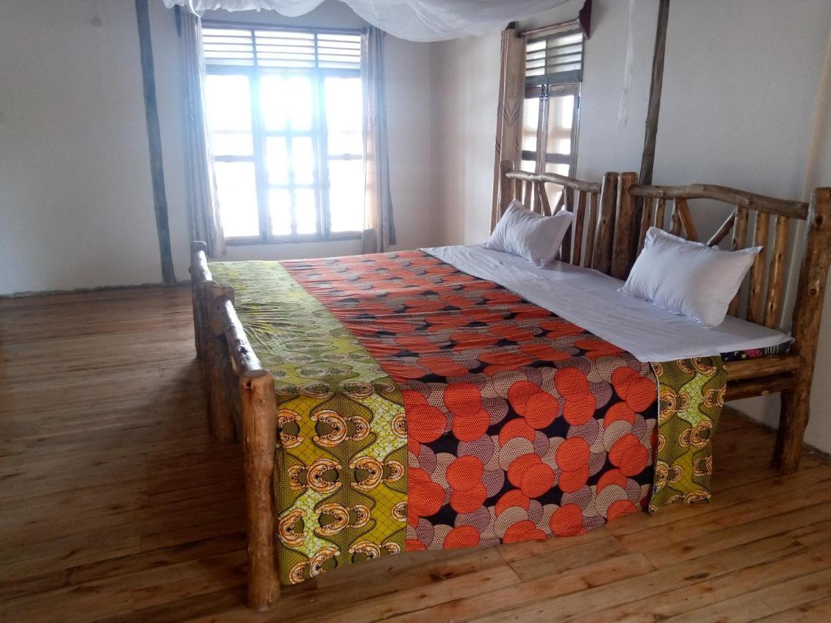 Tembo Safari Lodge Katunguru Luaran gambar