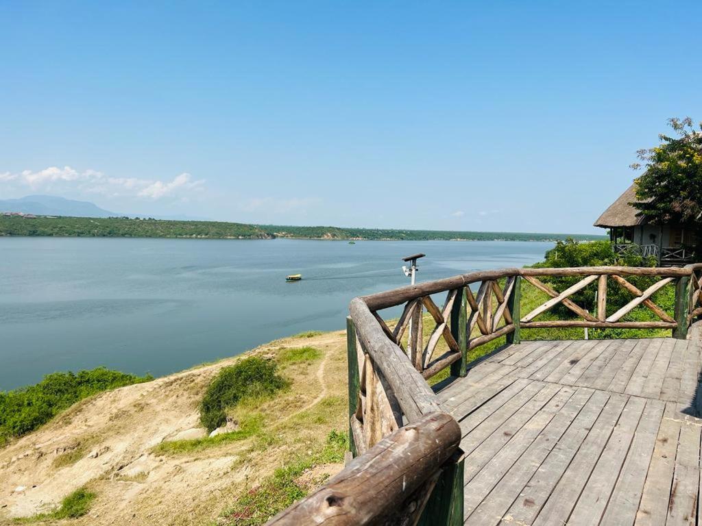 Tembo Safari Lodge Katunguru Luaran gambar