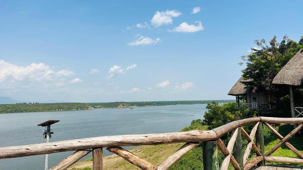 Tembo Safari Lodge Katunguru Luaran gambar