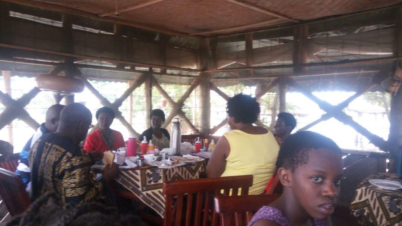 Tembo Safari Lodge Katunguru Luaran gambar
