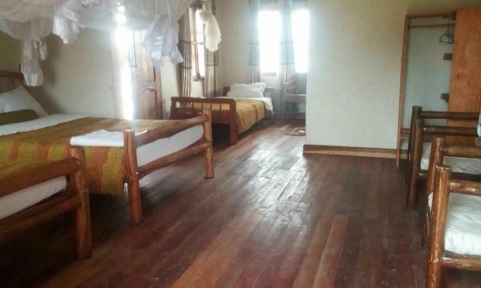 Tembo Safari Lodge Katunguru Luaran gambar